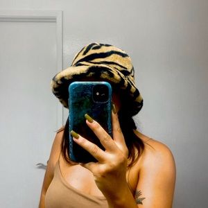 Women’s Bucket Hat